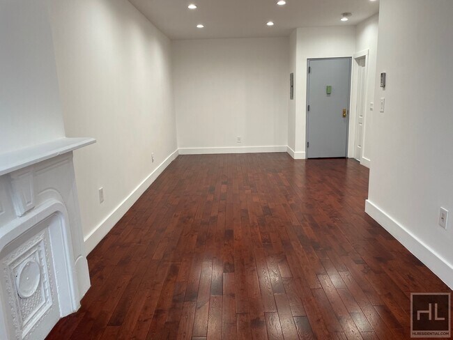 Foto del edificio - 1165 Fulton St