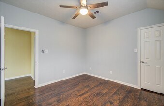 Building Photo - 2307 Canyon Springs Dr