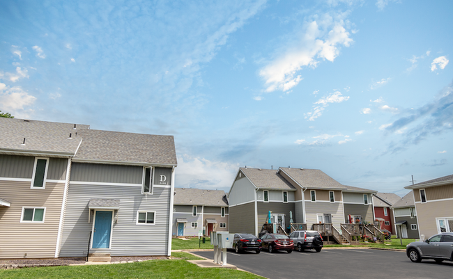 Exterior - Townhomes at Quail Ridge