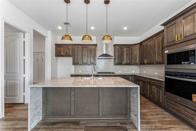 Building Photo - 3710 Highcliffe Dr