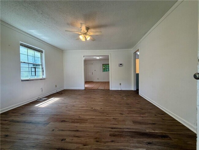 Foto del edificio - 1070 Ollie Cir NW