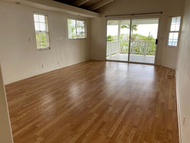 Building Photo - 77-463-463 Kalamauka Rd