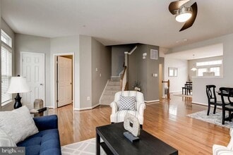 Building Photo - 1739 Theale Way