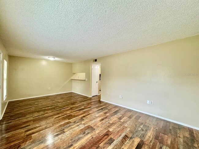 Building Photo - 14419 Hanging Moss Cir