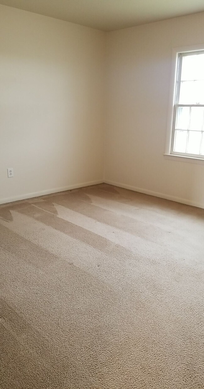 Foto del edificio - 6502 Carefree Ln