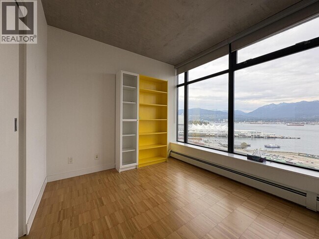 Photo du bâtiment - 128 W Cordova St