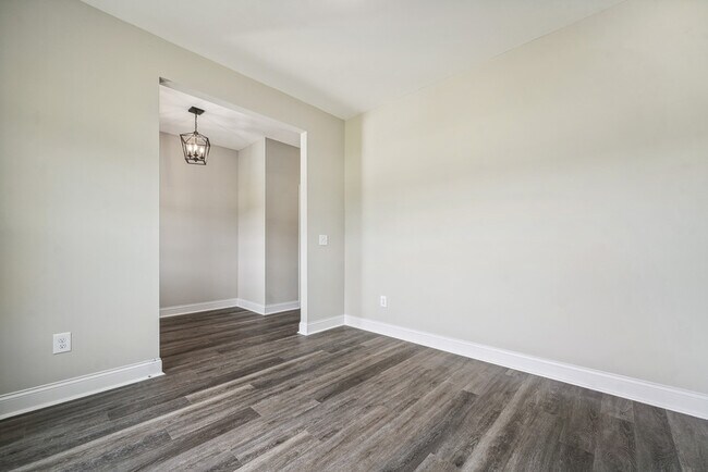 Foto del edificio - 2798 John Hall Rd