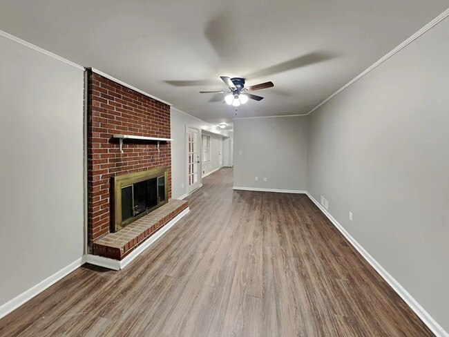 Building Photo - 3668 Scarlet Dr