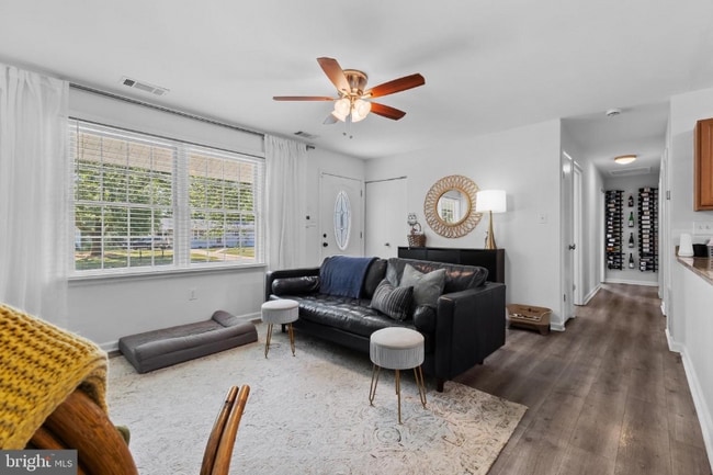 Building Photo - 4402 Wyres St