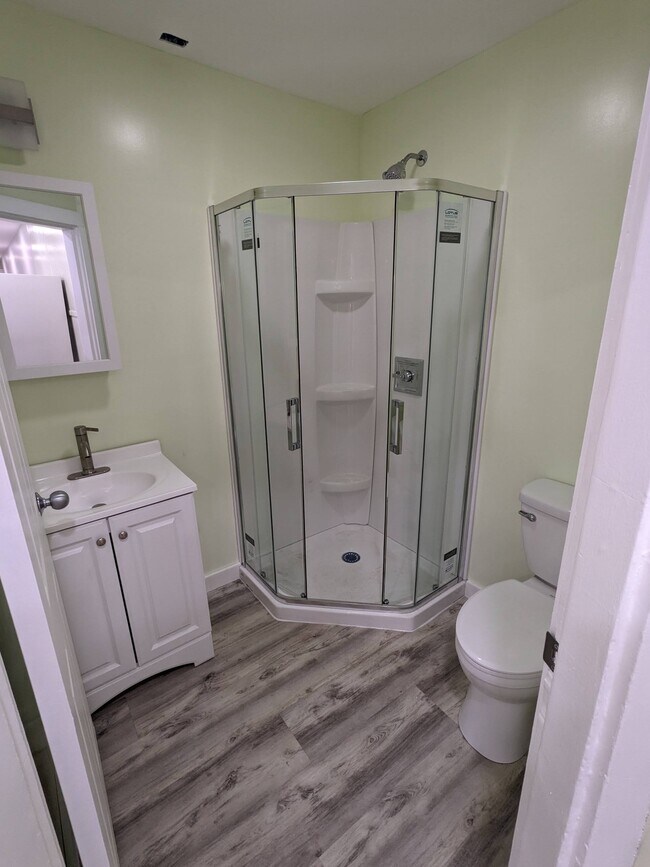 Photo - 23 Middle St Apartments