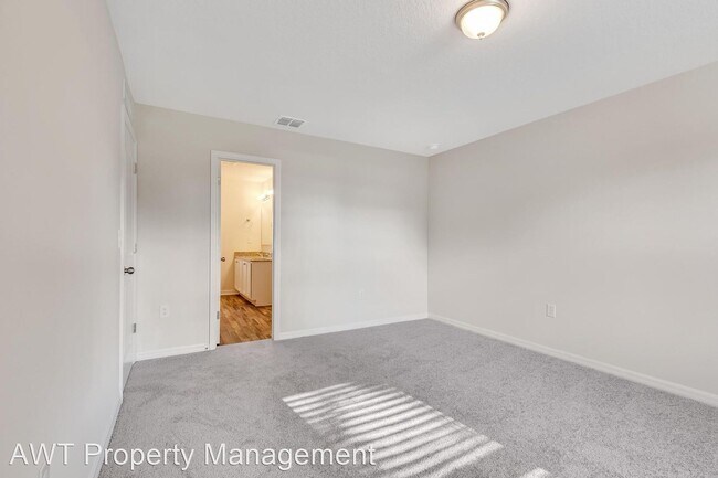 Building Photo - 4 br, 3 bath House - 67 Wood Cedar Dr