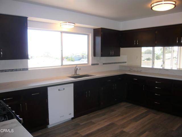 Building Photo - 450 Appian Way