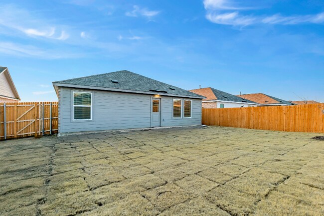 Foto del edificio - 15212 Mariachi Ct