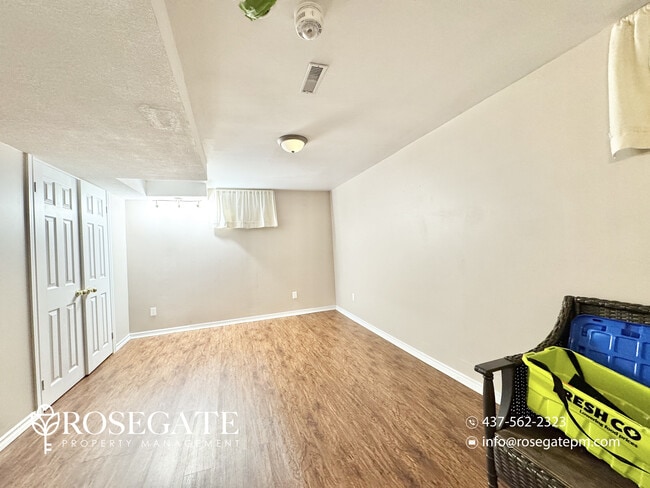 Building Photo - Bright 2-Bedroom Basement Apartment with Parking in Pickering