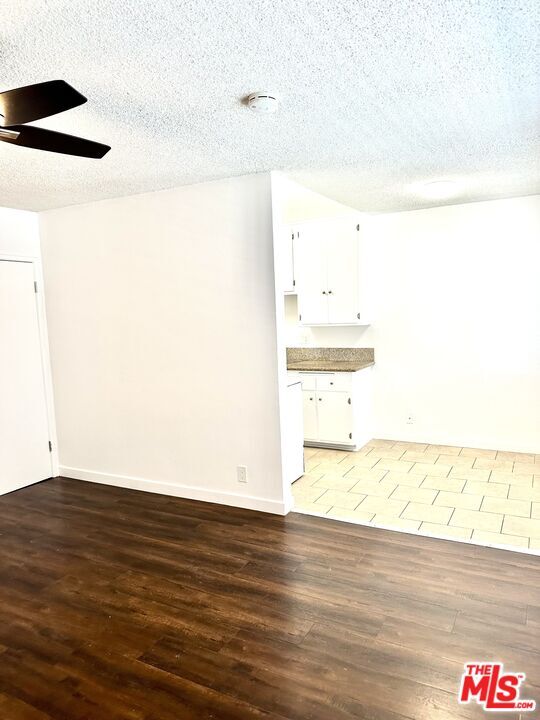 Foto del edificio - 4115 W Century Blvd