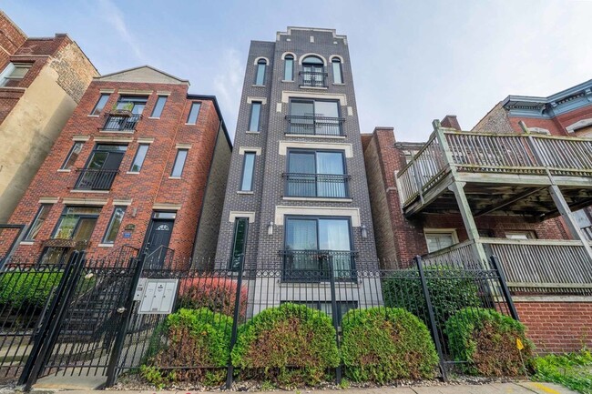 Foto del edificio - 3123 W Washington Blvd