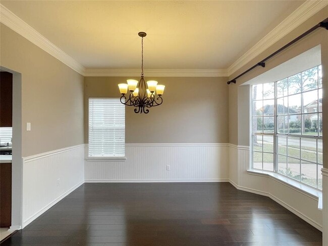 Building Photo - 1210 Green Knoll Dr