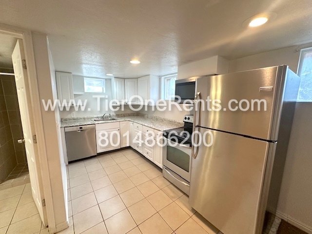 Building Photo - This property offers a NO DEPOSIT option a...