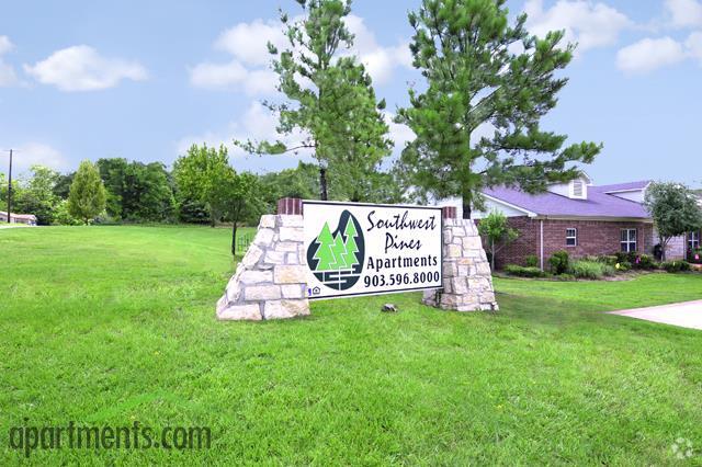 Building Photo - Southwest Pines