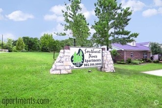 Building Photo - Southwest Pines