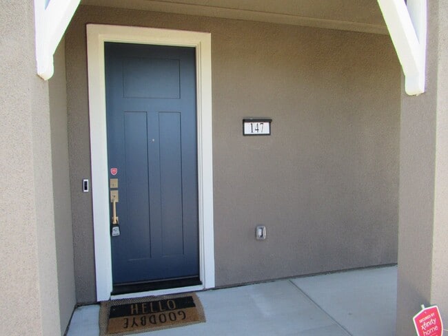 Foto del edificio - Gorgeous 4 Bed, 2.5 Bath Townhome in Prime Location near Downtown Livermore
