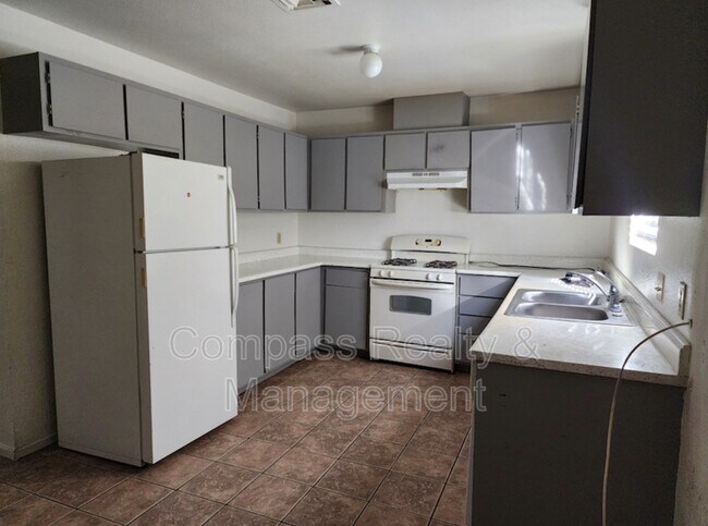 Building Photo - 1708 Cordoba Ln