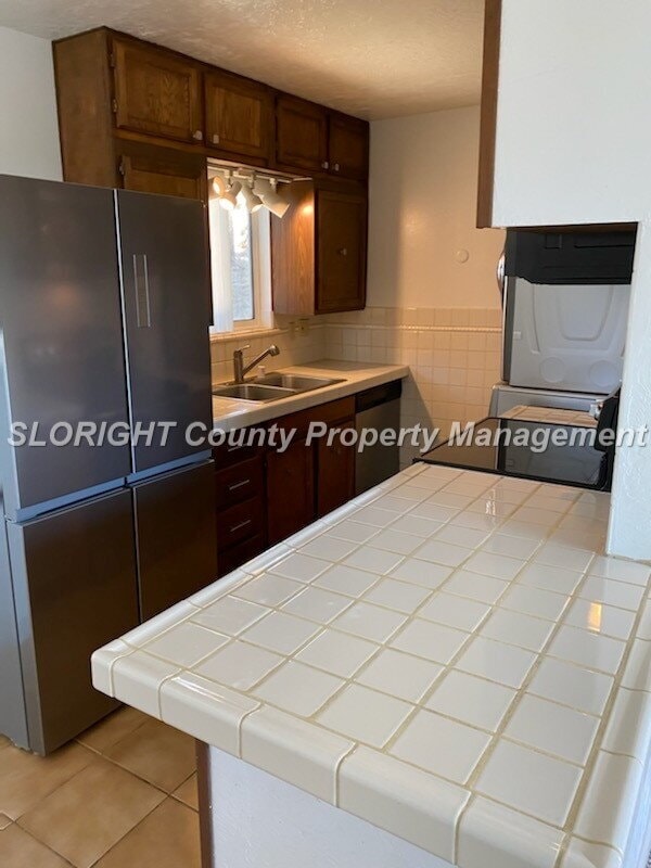 Foto del edificio - AVAILABLE MARCH - Updated Cambria Duplex Near Beach - 2 Bedroom / 2 Bathroom