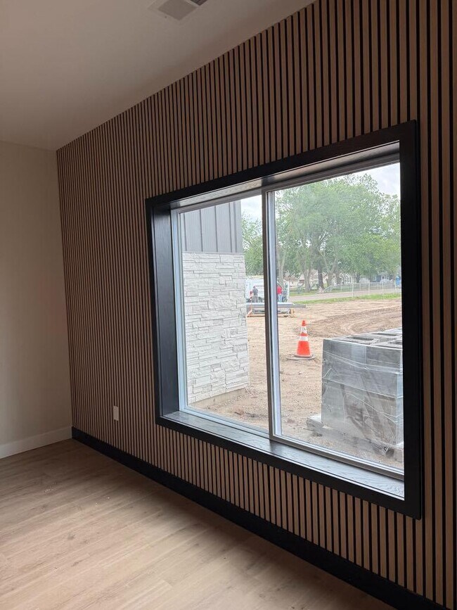 Foto del edificio - 2305 Ave G