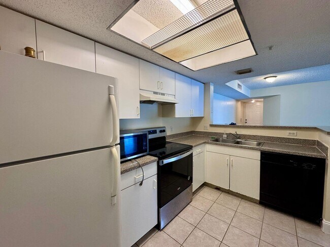 Foto del edificio - 5061 Wiles Rd