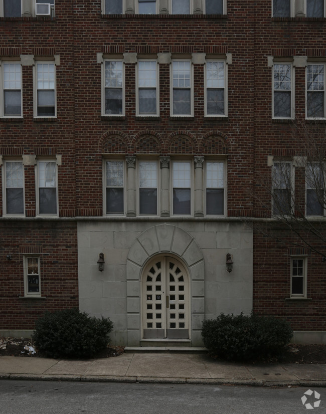 Building Photo - Franklin Villa