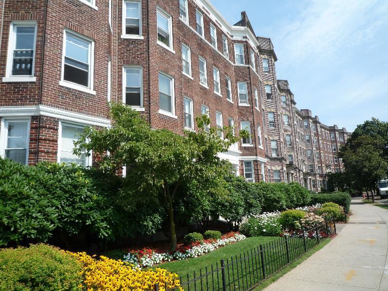 Foto del edificio - 151 Park Dr