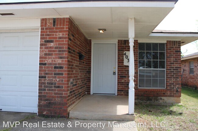 Building Photo - 2 br, 1 bath House - 4030 Parkwoods Ln