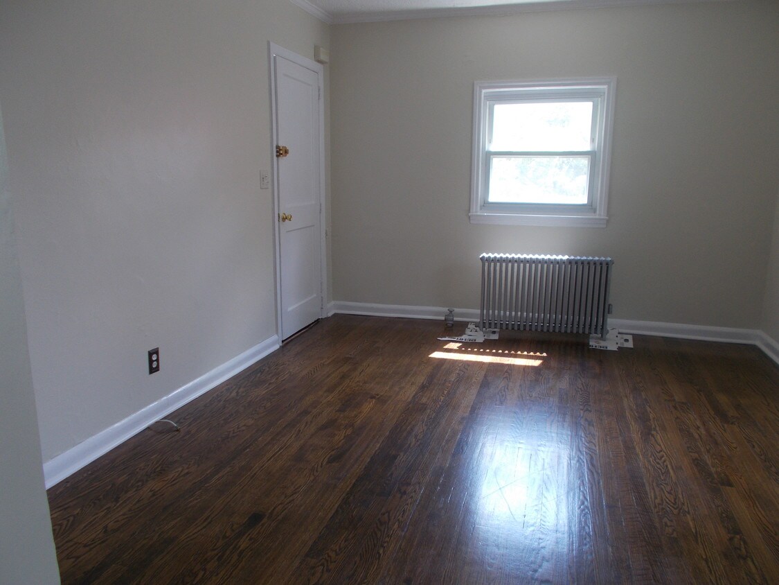 Primary Photo - 526 Rosewood Terrace