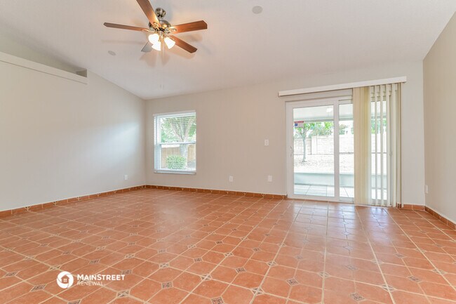 Foto del edificio - 13130 Pinyon Dr