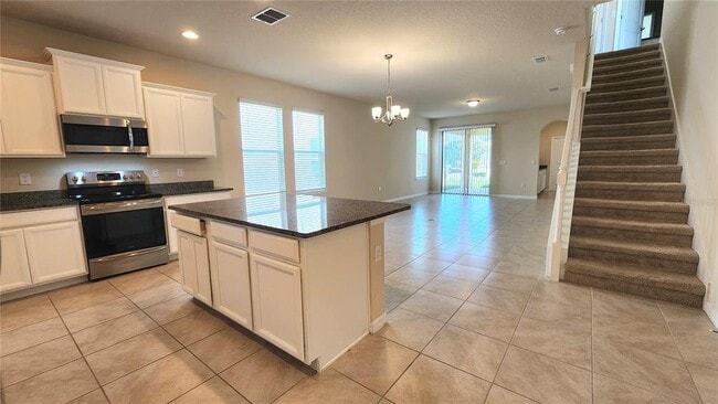 Building Photo - 16749 Harper Cove Dr