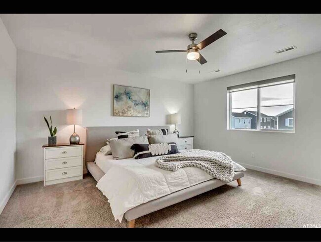 Foto del edificio - 1812 W Parkview Dr