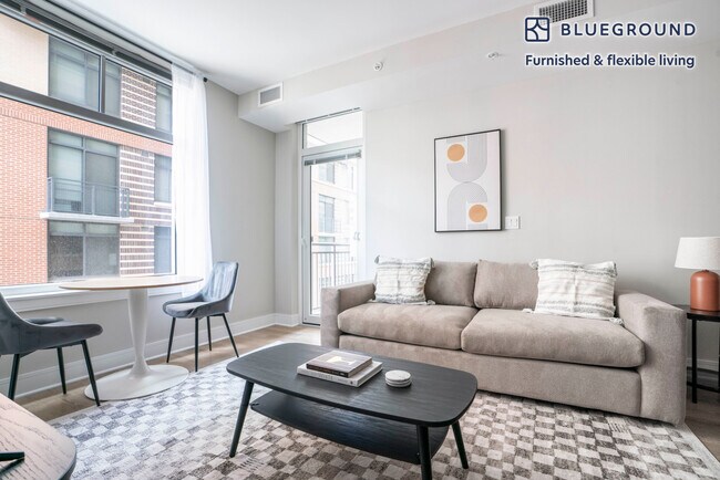 Building Photo - 4924 St Elmo Ave