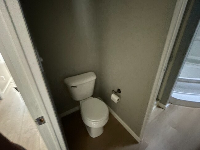 Foto del edificio - 517 E Trilby Rd