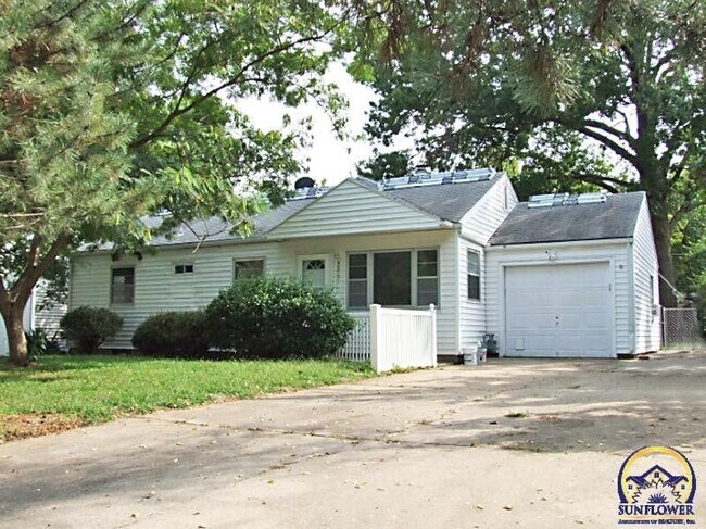 Building Photo - 5507 SW 14th St