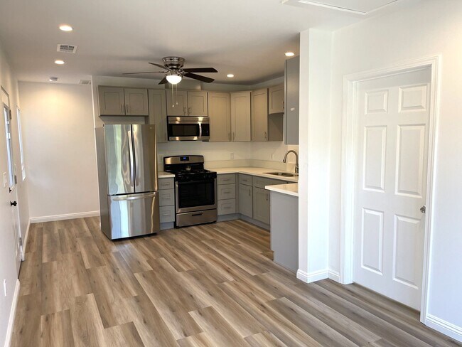 Foto del edificio - NEW PRICE! Newly Constructed 2-Bedroom, 2-...