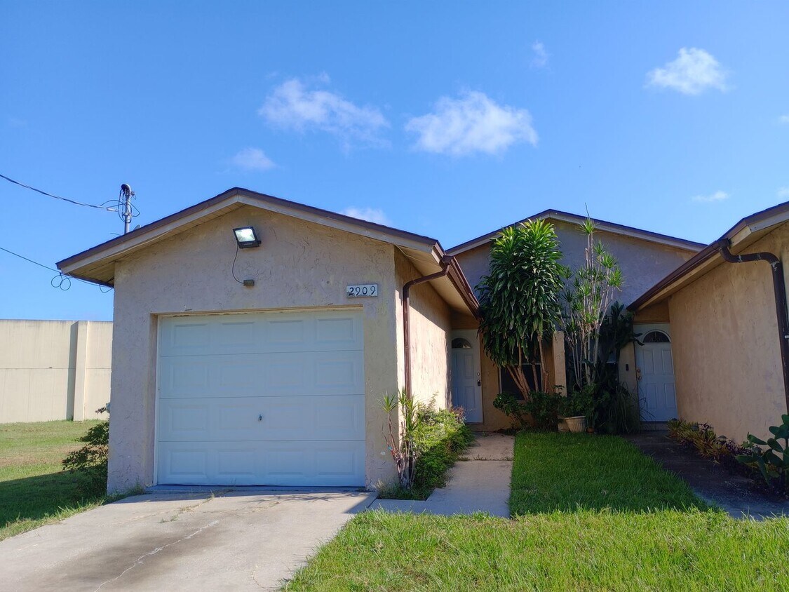 Photo - Hambleton Ave 2909