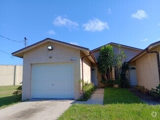 Building Photo - 2909 Hambleton Ave