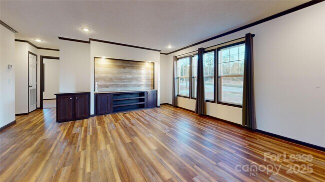 Foto del edificio - 7708 Waxhaw Hwy