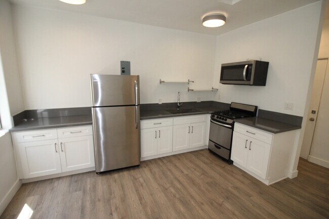 Building Photo - 1439 N Curson Ave