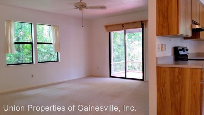 Building Photo - 2 br, 2 bath House - 3868 NW 86TH BLVD