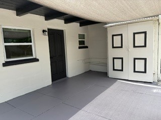 Front Porch - 222 S Country Club Rd