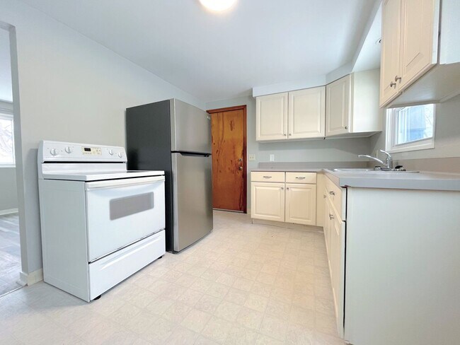 Foto del edificio - 424 Springville Ave