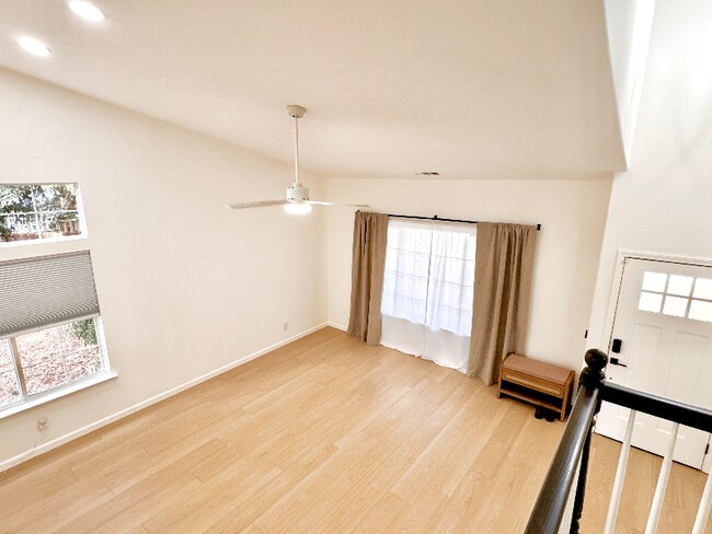 Foto del edificio - 3602 Swan Ct