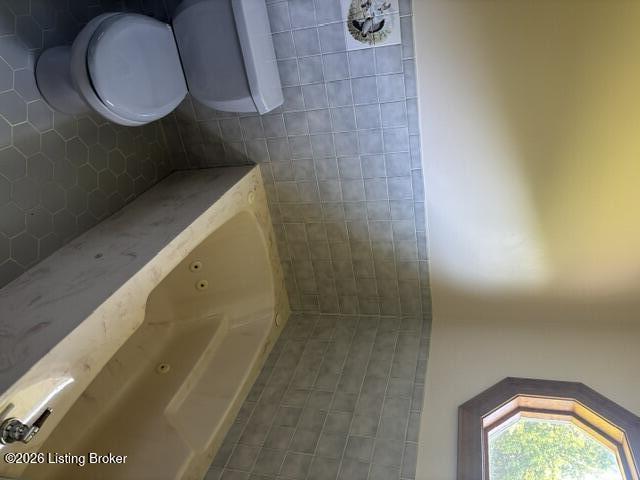 Foto del edificio - 16510 Bradbe Rd