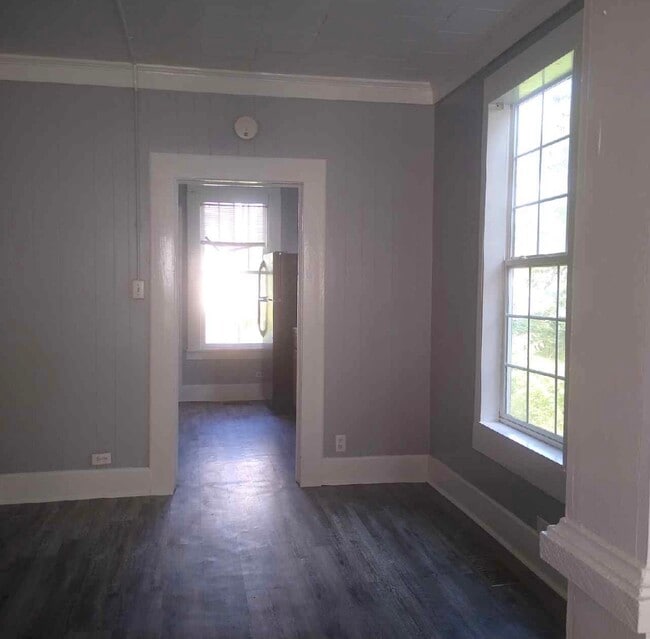 Building Photo - 212 S Bonner St